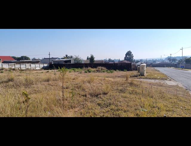 2,695M² VACANT LAND FOR SALE IN BOLTONIA